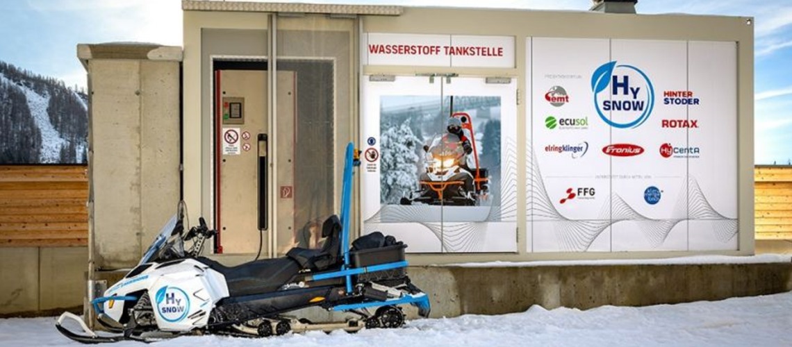 Rotax Hydrogen Powered Snowmobile Lynx Hysnow Used On Slopes For First Time