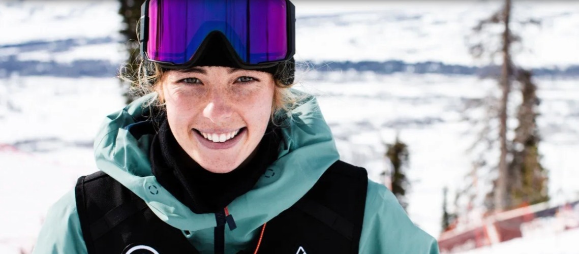 Zoi Sadowski-Synnott Donates Olympic Gold Snowboard To Fundraiser For New Zealand Snow Sports Athletes