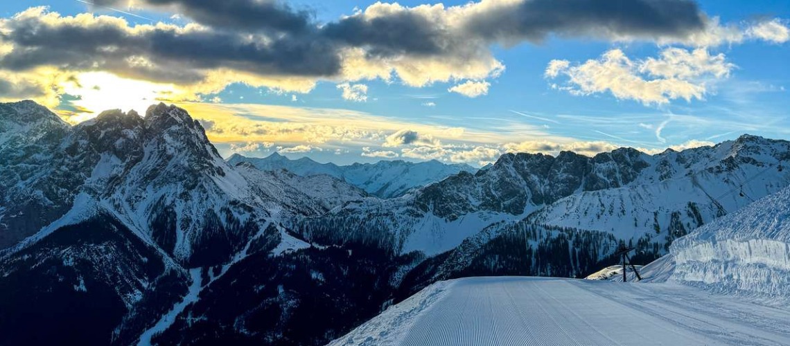 Tyrolean Zugspitz Arena welcomes the head of Austrian Tourism: Positive development and successful partnership