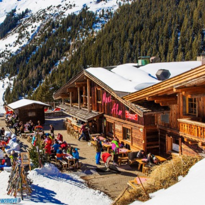 Long Term Employees Of The Hochfugen Ski Lift Company Honored
