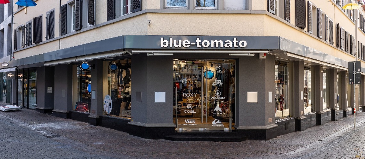 Blue Tomato is once again bringing a large warehouse sale to the Graz ...