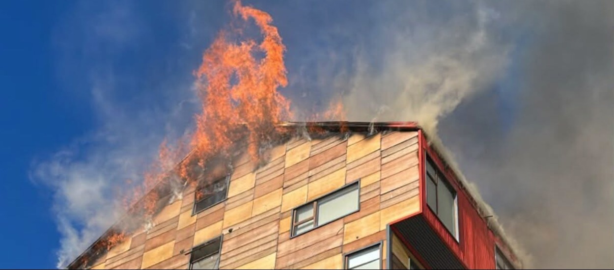 Blaze Destroys Hotel, Forces Shutdown at Chile's Nevados de Chillán Ski Resort