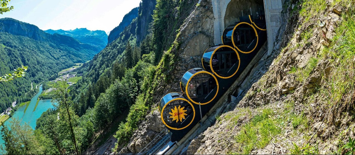 33 Cable Car Professionals Celebrate Their Apprenticeship Completion On Stoos