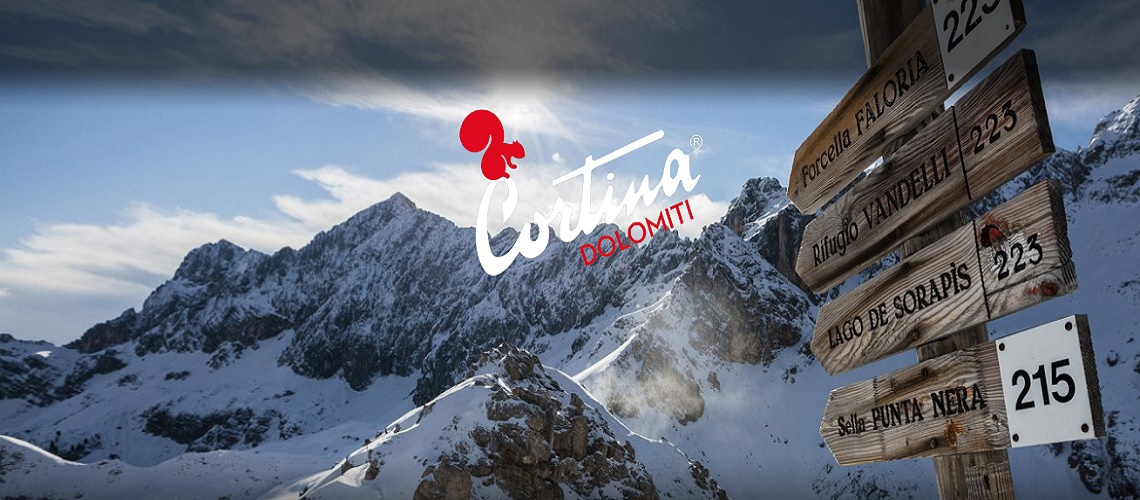 "I Do" at 3,000 Metres: Cortina d'Ampezzo Turns Its Ski Lifts Into Wedding Venues