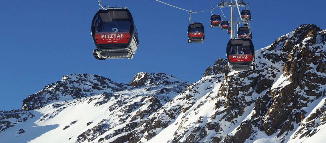 Hannah Philomena Scheiber transforms the supports of two glacier lifts into monumental works of art.