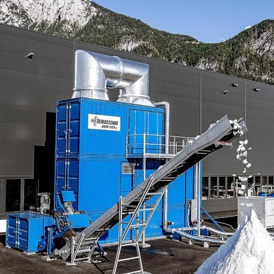 Demaclenko & 3con Produce Snow4Ever 200 Machine For Positive Temp Snmowmaking