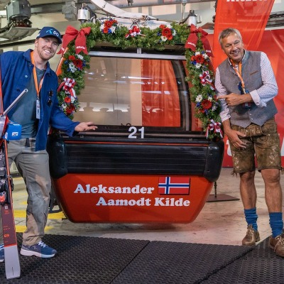 Kilde & Strobl At Kitz' Gondola Ceremony