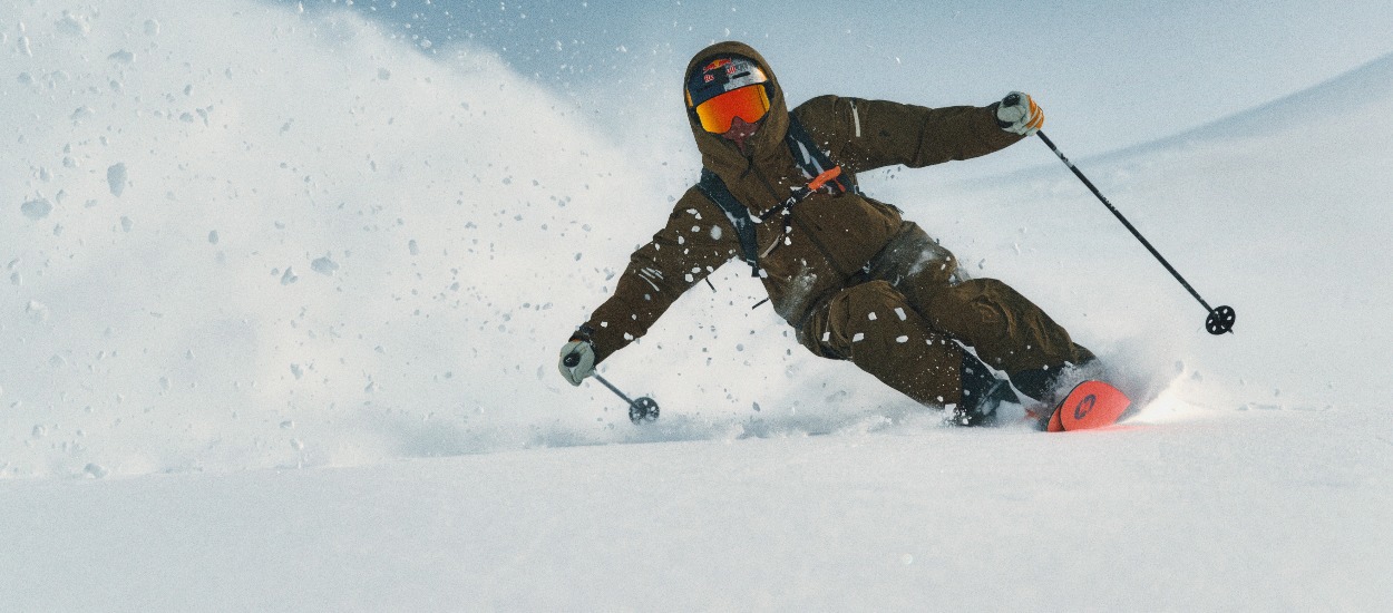  PEAK PERFORMANCE DEBUTS THE LATEST ALPINE GORE-TEX 3L SHELL 