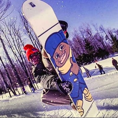 Mizu Signs Russell Winfield