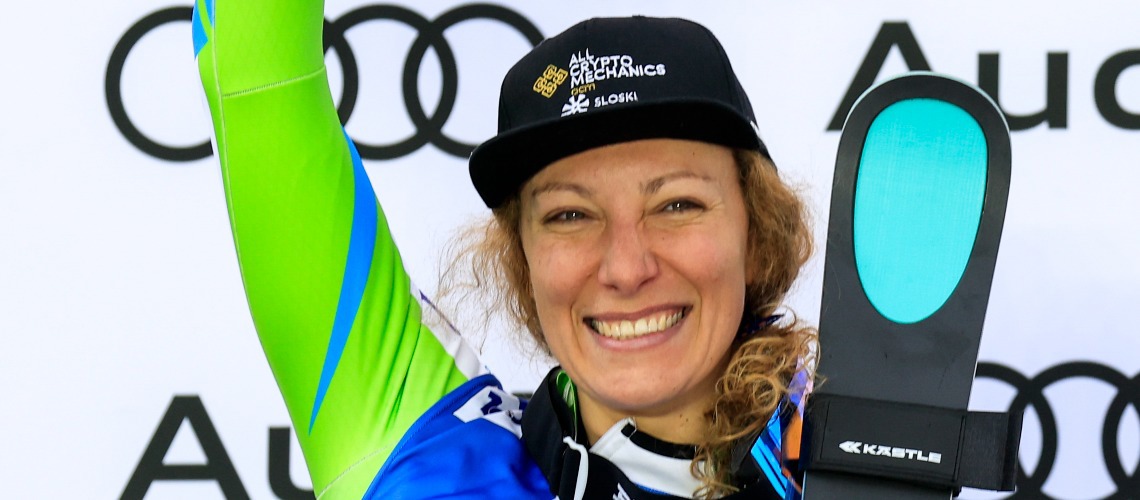 Ilka Stuhec Extends Contract With Kastle