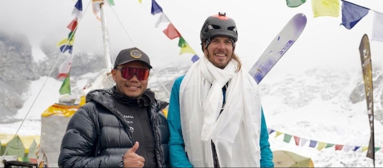 Lone Wolf of the Himalayas: Bartek Ziemski Skis Lhotse in Historic Solo Descent