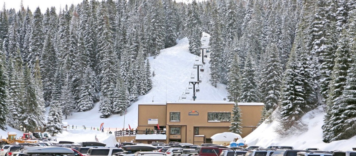 Running Rope Component Ski Bluewood's Skyline Express pushed to 2027