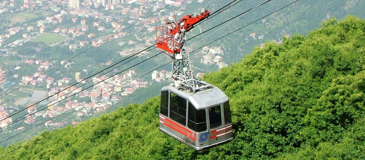 Faito Cable Car Tragedy: Technical Surveys Begin for Cabin Removal Over a Year After Fatal Disaster