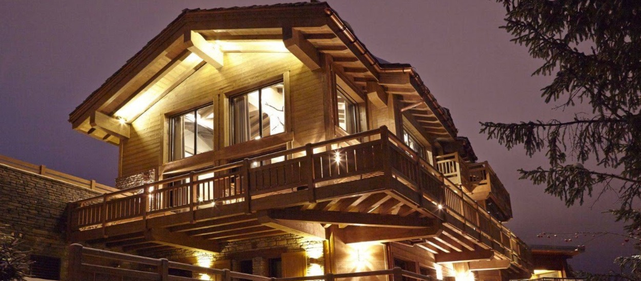 AR Privé Appoints Emma Berg PR as Mykonos Luxury Concierge Brand Prepares for Courchevel Launch