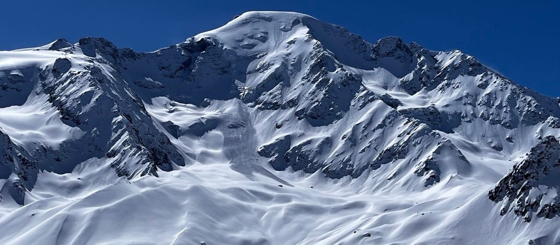 Three Killed In Helicopter Crash Near Verbier