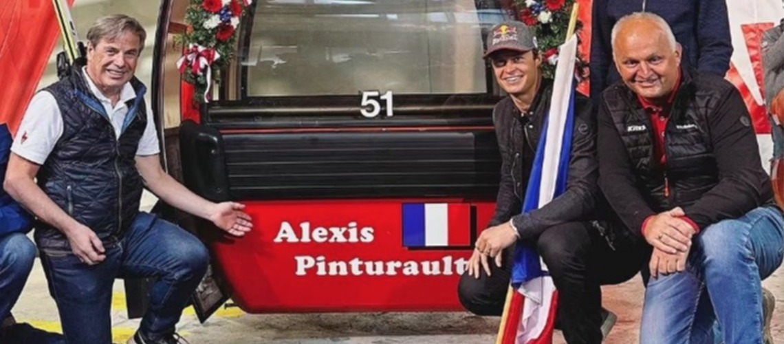 Kitz' Honors Pinturault With Gondola & Hahnenkamm Diamond Pin